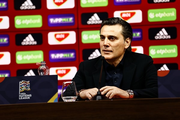 2023 Eylül'den bu yana milli takımın başında Montella var.
