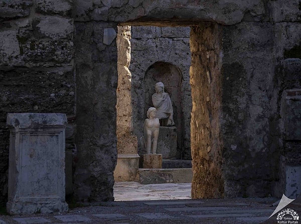 Where is the Side Archaeological Museum?