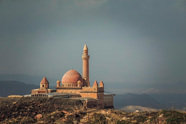 History of Ishak Pasha Palace