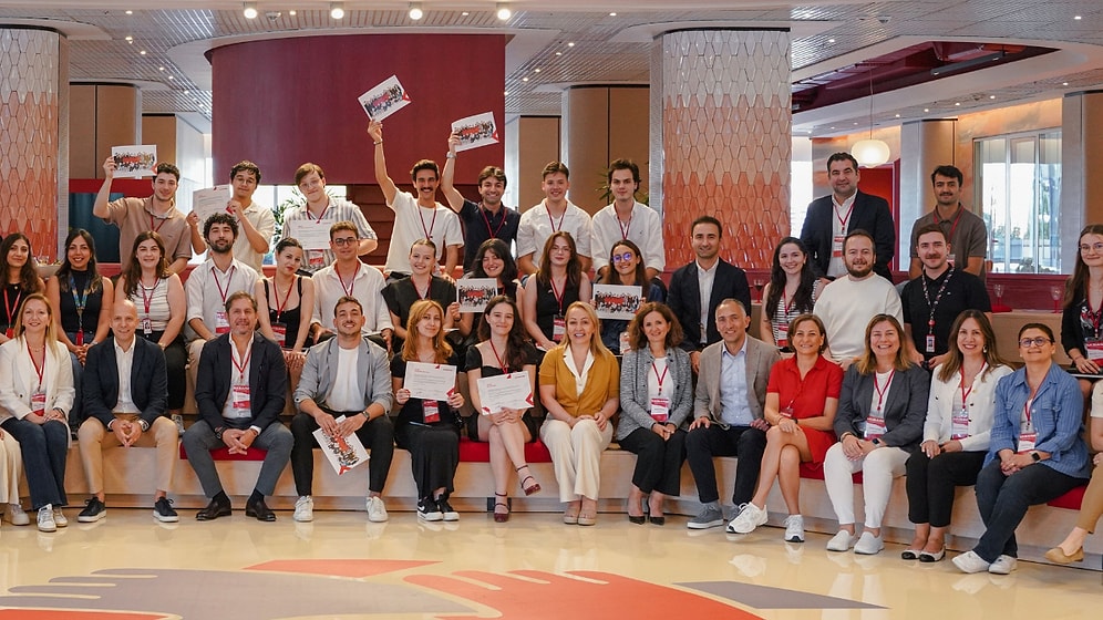 Akbank Gençlik Akademisi  Fellowship Programı’nda Yeni Dönem Başlıyor