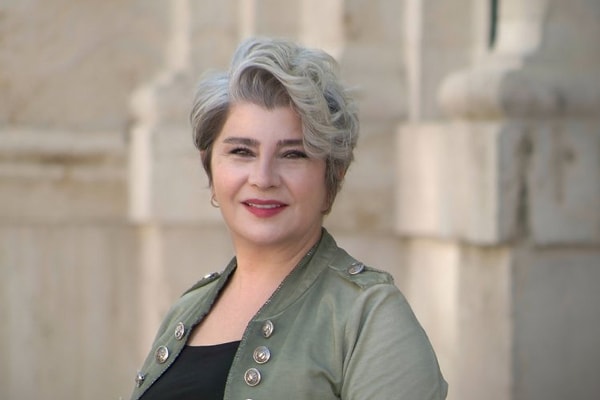 Devrim Yakut Kimdir?