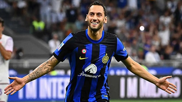 Galatasaray'ı çok istiyor ama bonservis büyük sorun.