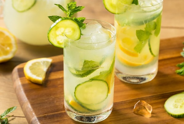 10. Ev Yapımı Limonata