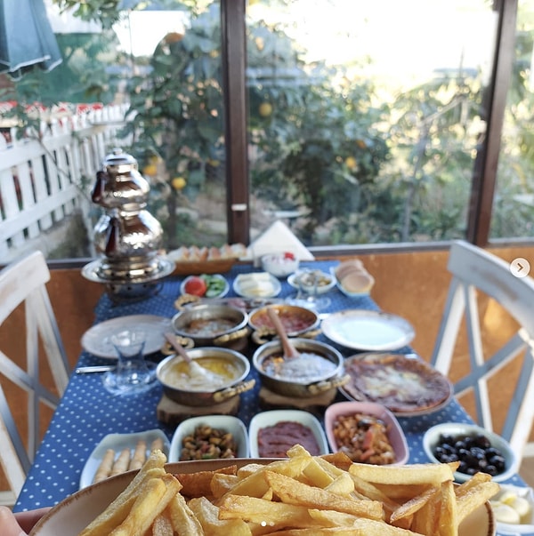 5. Asimer Kafe ve Kahvaltı Salonu