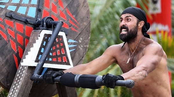 Survivor 2025'in en çok konuşulan yarışmacılarının başında Volkan Çetinkaya geliyordu.