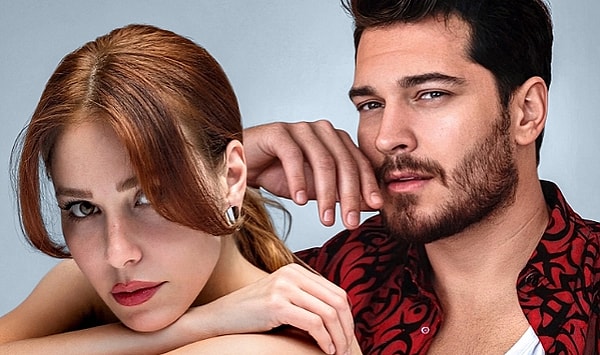 Çağatay Ulusoy ve Elçin Sangu'nun başrollerini paylaşacağı Uykucu adlı filmin hazırlıkları sürüyor.