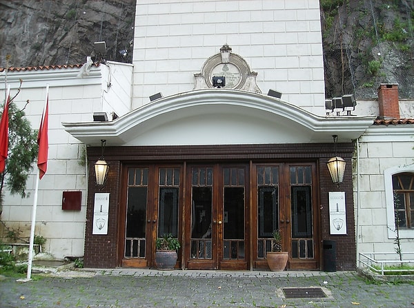 Myths and Legends of the Historical Elevator