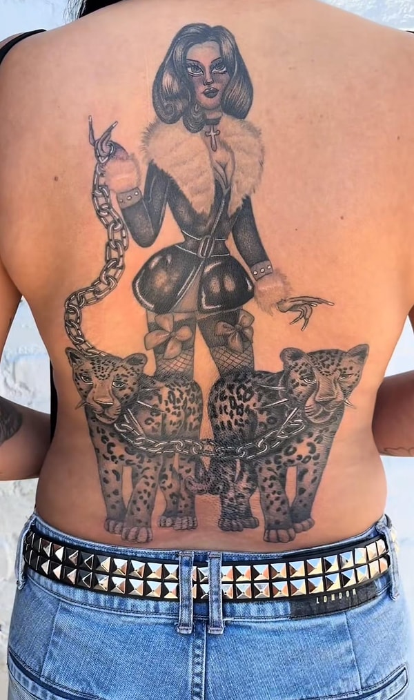 8. 👇