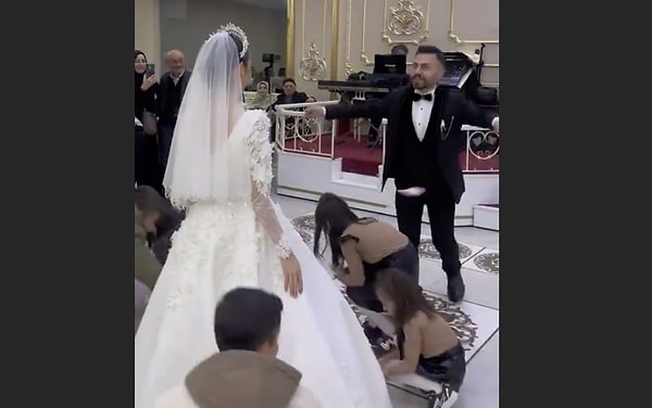 Çocuklar düğüne alınmalı mı alınmamalı mı tartışması alevlendi.