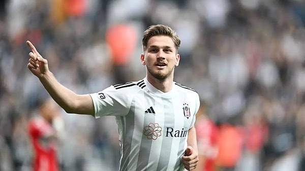 En ciddi istek ise İtalya'dan Cagliari'den geldi. Cagliari bu transferden kolay kolay vazgeçecek gibi durmuyor.