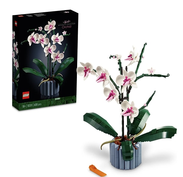 Hepsiburada’da bugün indirime giren LEGO® Botanicals Orkide 10311, 608 parçayla yetişkinler için zarif bir el sanatları deneyimi sunuyor.