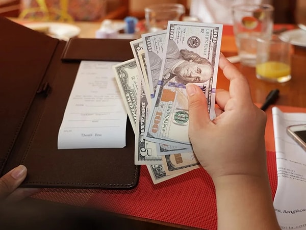 Romantik bir başlangıç, Excel dosyasıyla biten bir hikaye...