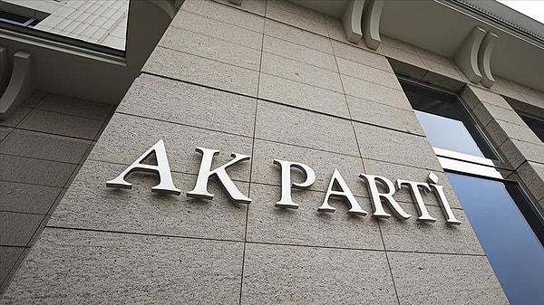 AKP’yi komisyonda temsilci edecek isimler ise şu şekilde. 👇