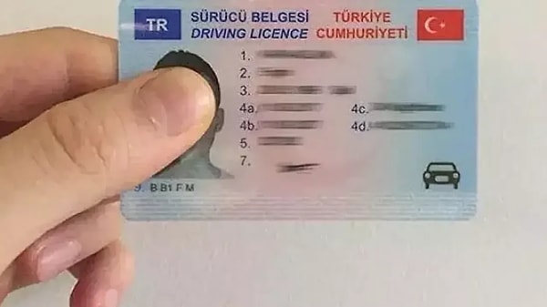Daha önce 3 kez uzatılan ehliyet yenileme süresi bir kez daha uzatıldı, son tarih 31 Ekim oldu.