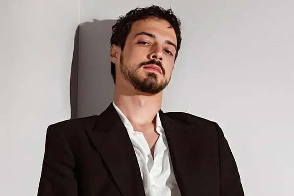 Burak Özçivit'in Kuruluş Osman'dan ayrılmasıyla yepyeni bir dönem başlıyor.