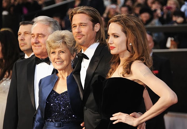 Ünlü oyuncu Brad Pitt’in annesi Jane Etta Pitt, 84 yaşında hayatını kaybetti.
