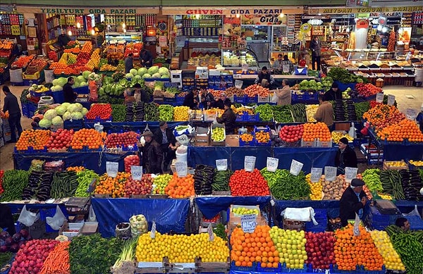 Semt pazarlarında POS cihazının zorunlu olacağı ve vatandaşların artık alışverişleri kartla yapacağı iddia edilmişti.