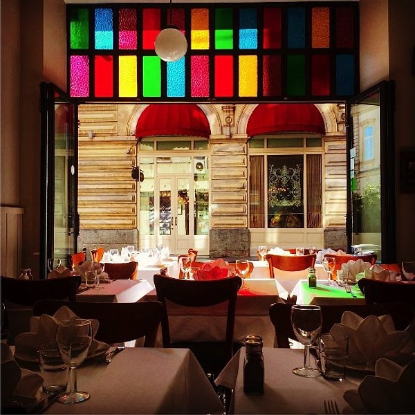 9. Meze by Lemon Tree – Stylish Touches from Traditional to Modern