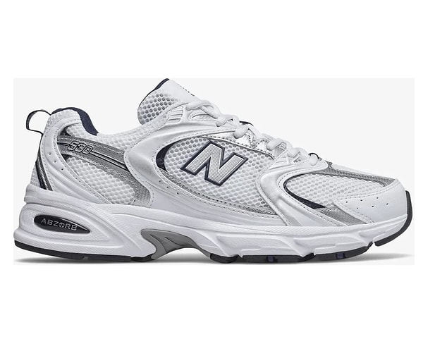Bugün Hepsiburada’da indirime giren New Balance 530 Unisex Günlük Ayakkabı, konfor ve şıklığı tek adımda birleştiriyor.