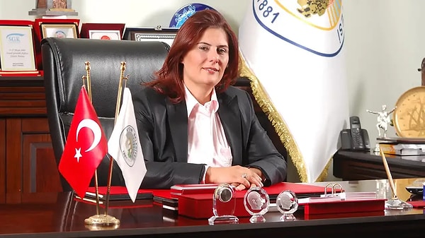 Özlem Çerçioğlu Kimdir?