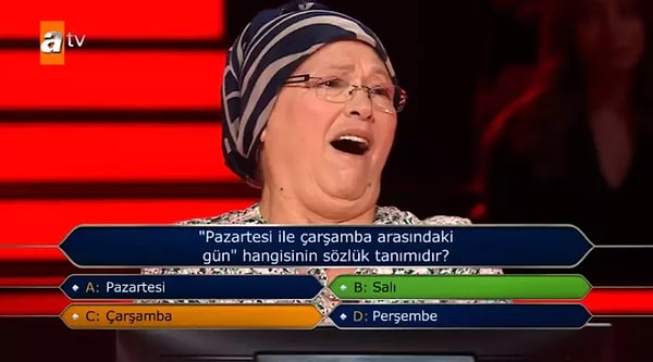 "Pazartesi ile çarşamba arasındaki gün" hangisinin sözlük tanımıdır?