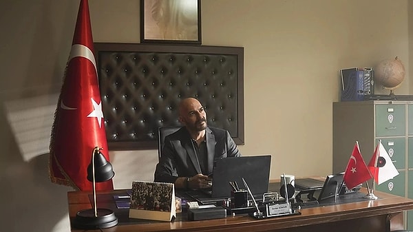 Eşref Rüya geçtiğimiz sezonun popüler dizilerindendi.