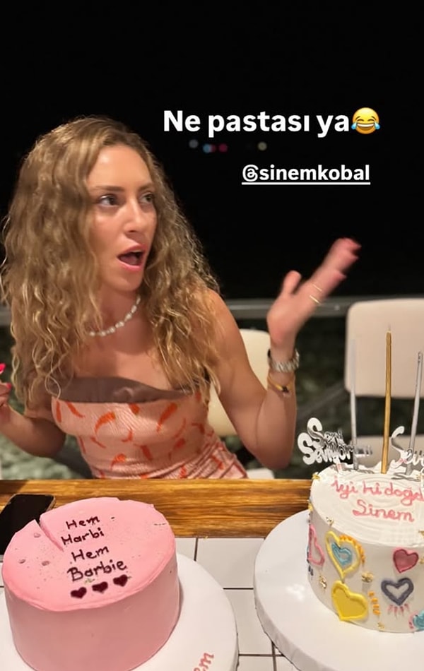 Ve Sinem Kobal’ın son paylaşımıyla bizler de doğum gününü kutlamış olalım!