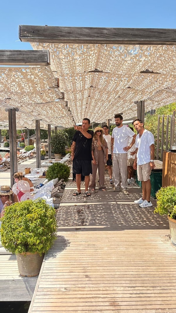 Barcelona’nın unutulmaz stoperi Gerard Piqué ve kız arkadaşı Clara Chía, Bodrum’da Acun Ilıcalı’nın misafiri oldu.