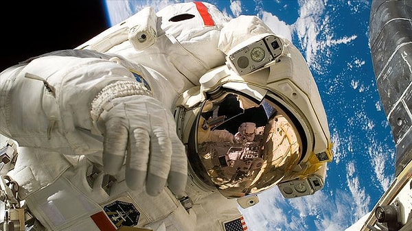 Astronot olmak pek çok kişinin hayali. Ancak bu mesleğin tehlikeli ve zor görevleri var.