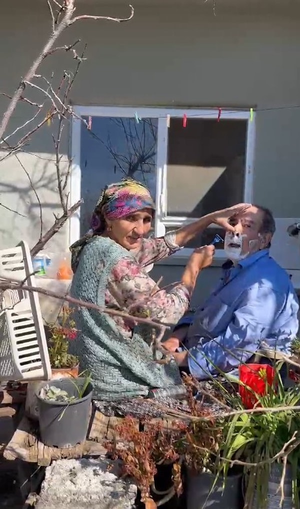 “Eşler birbirinin sadece iyi gününde değil, kötü gününde de yanında olması gerek.”