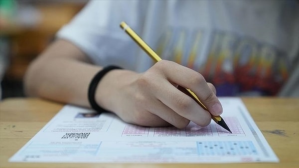 LGS sınavı belirlenen tarihte yapılmış, sonuçların açıklanmasının ardından öğrencilerin tercih süreci başlamıştı.