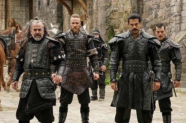 Dizinin yeni adının daha önce Birsen Altuntaş tarafından “Sultan Orhan” olarak açıklanacağı iddia edilmişti.