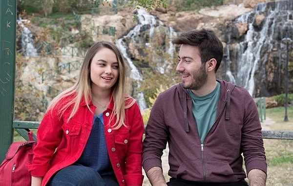Bir dönem YouTube’un en popüler çiftlerinden olan Enes Batur ve Başak Karahan'ı birçoğunuz tanıyordur.