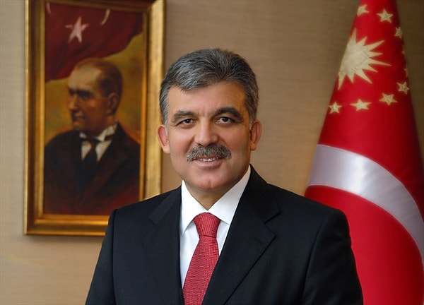 Cumhurbaşkanı o günlerde Abdullah Gül'dü.