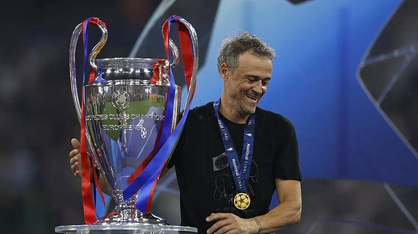 Başarılı teknik direktör Luis Enrique ile ilgili üzücü bir haber geldi.