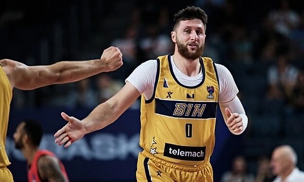 İlk tepki Jusuf Nurkic'ten geldi.