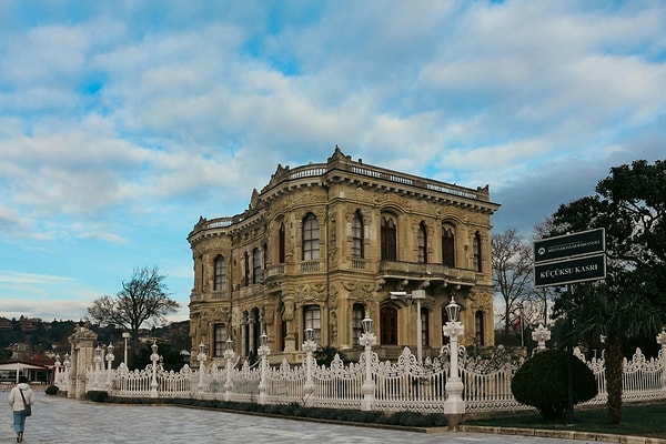 Küçüksu Pavilion – The Address of Romanticism on the Bosphorus