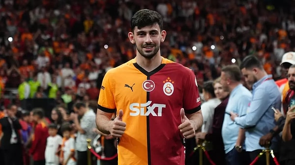 Gelecek vaat eden isim olarak kadroya katıldı.