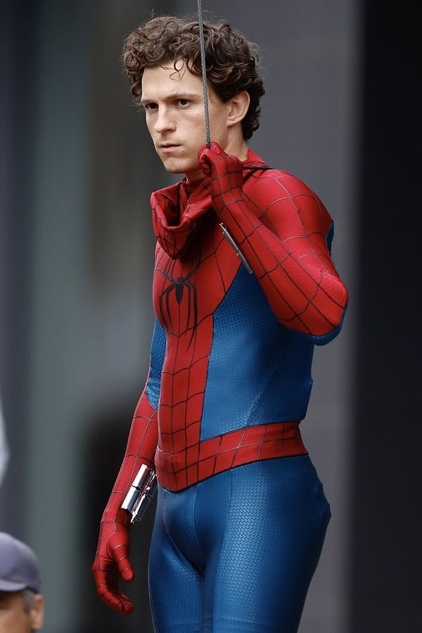 Tom Holland, serinin dördüncü filmi Spider-Man: Brand New Day için sete çıktı.