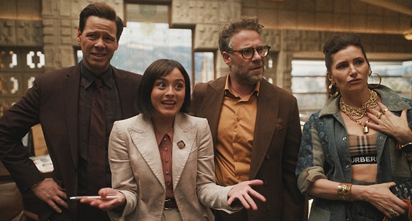 En İyi Senaryo - Komedi: Seth Rogen, Evan Goldberg, Peter Huyck, Alex Gregory, Frida Perez - The Studio