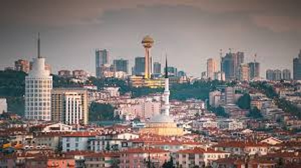 Listenin tepesinde 28.592 TL ortalamayla başkent Ankara var.