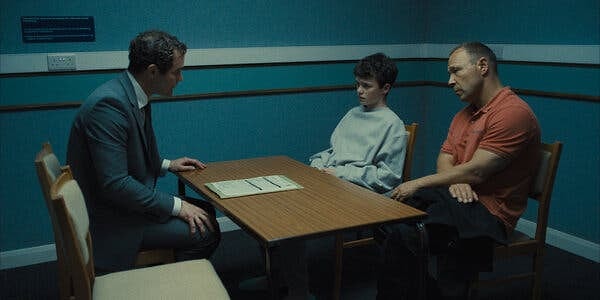 Geçtiğimiz yılın en çok konuşulan dizilerinden biri olan Adolescence, Emmy'de tam sekiz ödül almayı başardı.