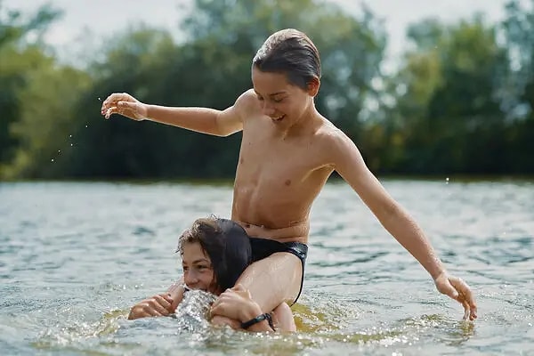 15. Young Hearts (2025)
