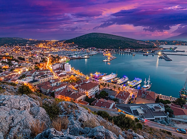 4. İzmir, Çeşme - Alaçatı