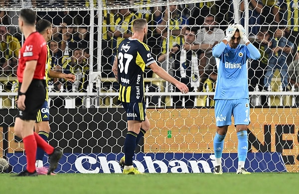 Fenerbahçe'de bu kez de Alanyaspor beraberliğinin şoku yaşanıyor.