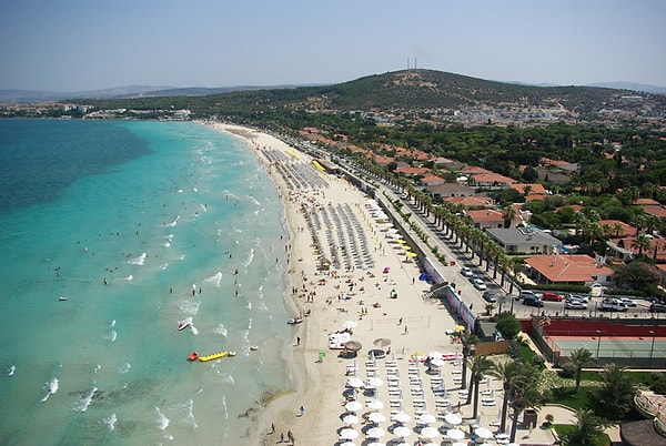 2. Çeşme Ilıca Plajı