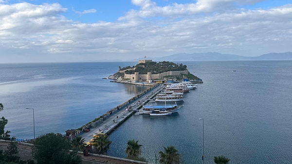 9. Kuşadası Güvercin Adası