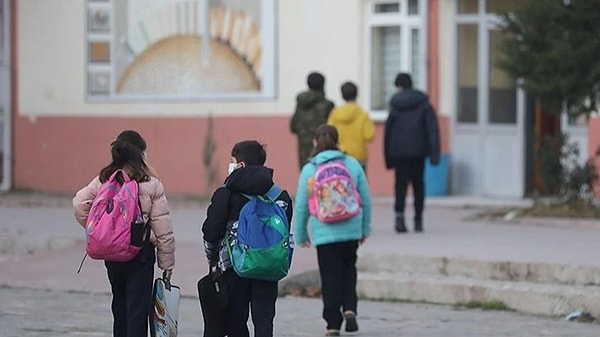 2025 İlk Ara Tatil Ne Zaman? Kaç Gün Sürecek?