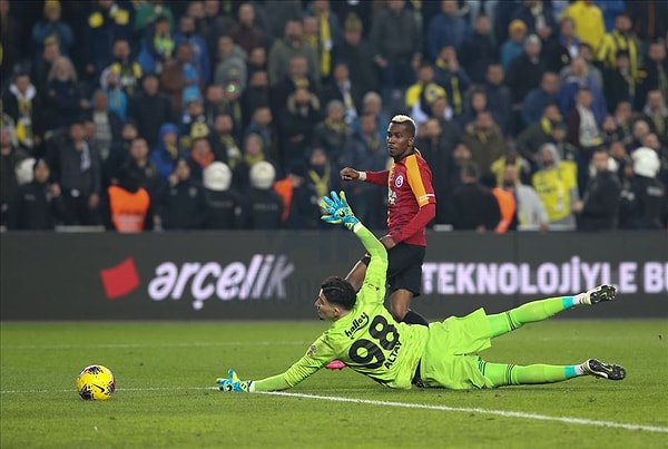 Kadıköy'de galibiyet serileri tek tek son buldu.
