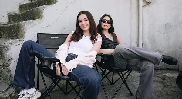 Afra’nın ölüm sahnesinde Demet Özdemir’in oyunculuğu gündem olmuştu.